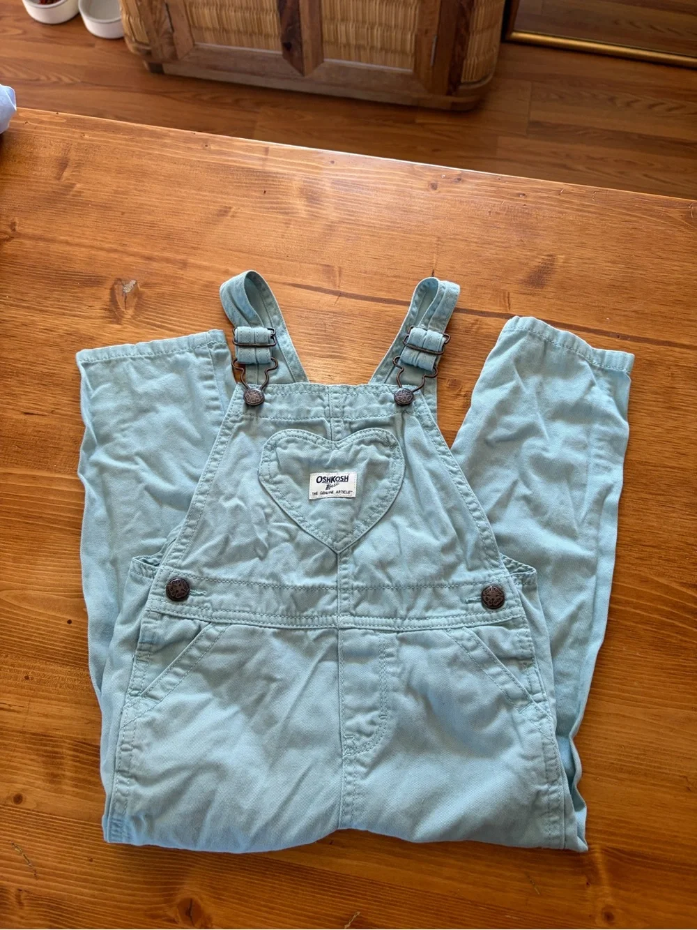 Girls Sz 4t Baby Blue Oshkosh B’gosh heart Pocket Overalls Vest back